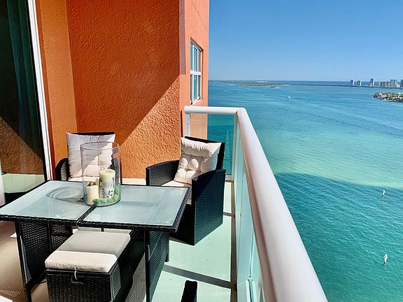 3rd image of 2640 Lake Shore Dr Unit 2208