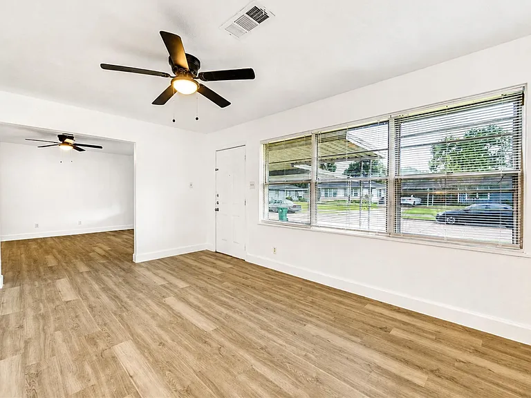 1206 Gary Ave — Photo 7