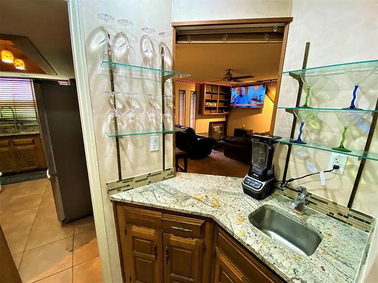 847 Middle Run Ct — Photo 35