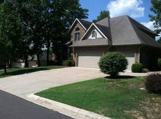 130 Honeysuckle Ct, Forsyth, MO 65653