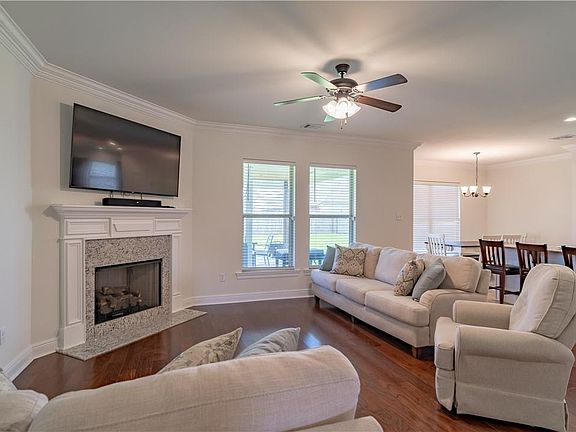 3rd image of 3212 Flatwood Dr