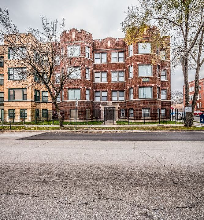 7300 S Yates Apartments Chicago Exterior_3