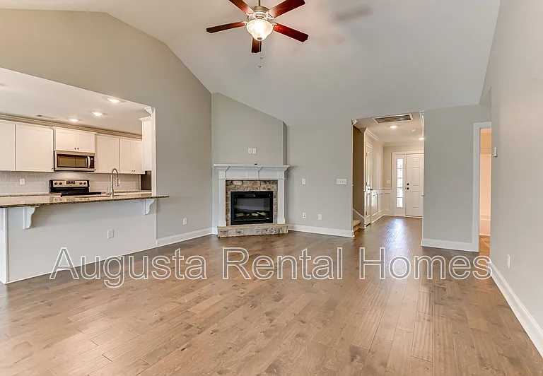 907 Linsmore Ave — Photo 10