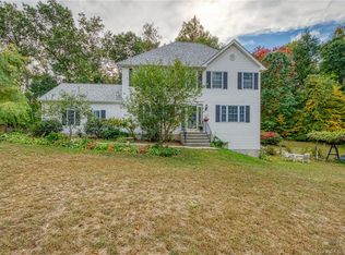 5 Vicki Ln, Cromwell, CT 06416