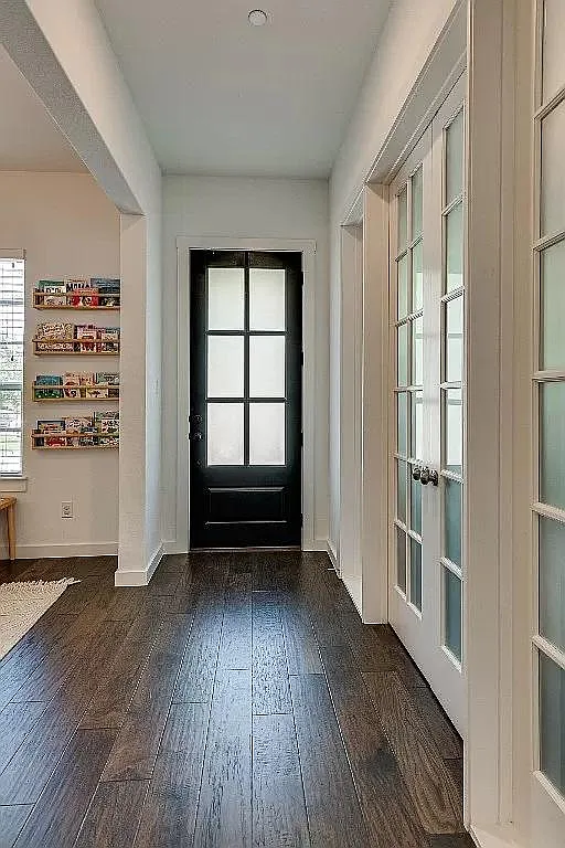 2 bed, 2.5 bath, 2027 sqft, $3,000 — Photo 3