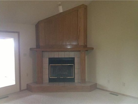 5th image of 4740 85th St