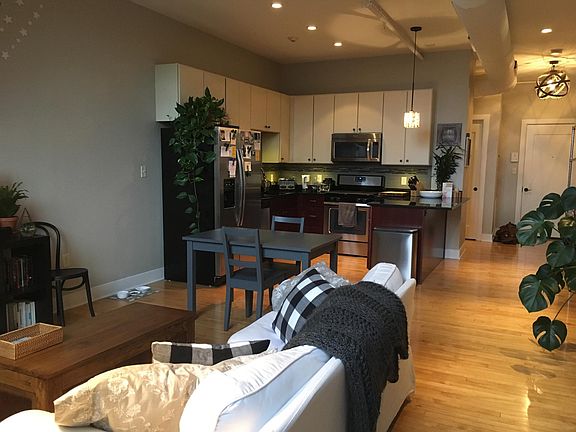 2nd image of 598 Elmwood Ave #304