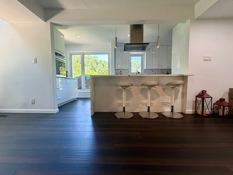 274 W Chelsea Cir — Photo 16