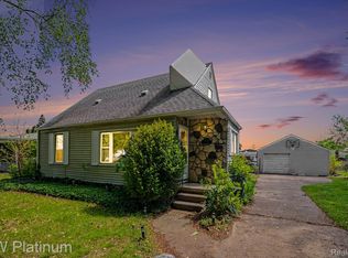 23136 Hill Ave, Warren, MI 48091