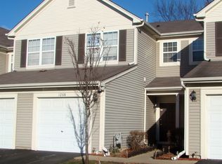 1268 Brookdale Dr, Carpentersville, IL 60110