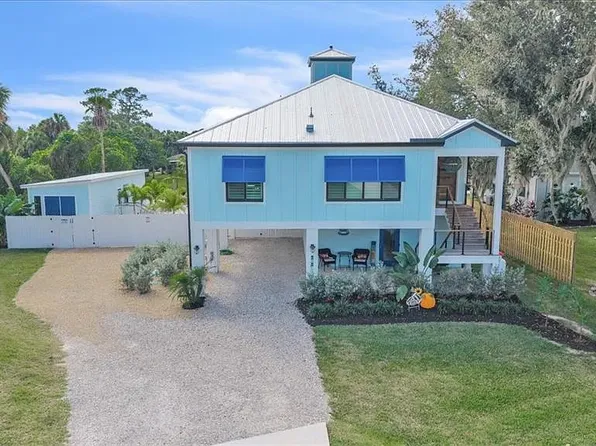 9470 Colony Dr #Na, North Fort Myers, FL 33917