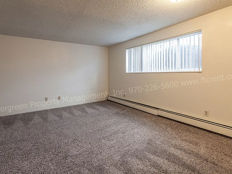 1314 E 16th St — Photo 13