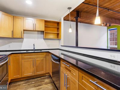 209 Cuthbert St APT 202, Philadelphia, PA, 19106