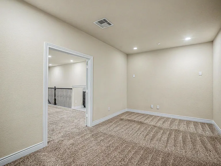 24227 Peralta Glen Ln — Photo 30
