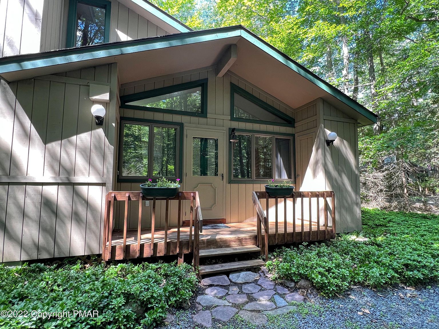 335 Canoe Brook Rd, Pocono Pines, PA 18350 | Zillow