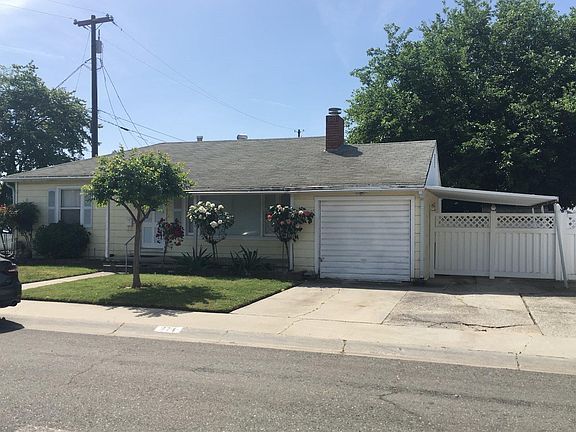 3rd image of 214 E 24th St