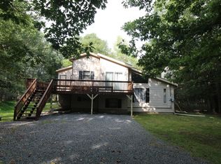 767 Old Stage Rd, Albrightsville, PA 18210