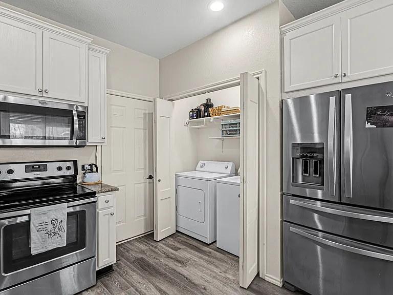 11833 Porcupine Dr — Photo 6