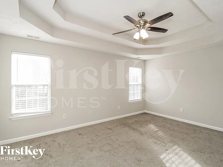102 Chartres St — Photo 8