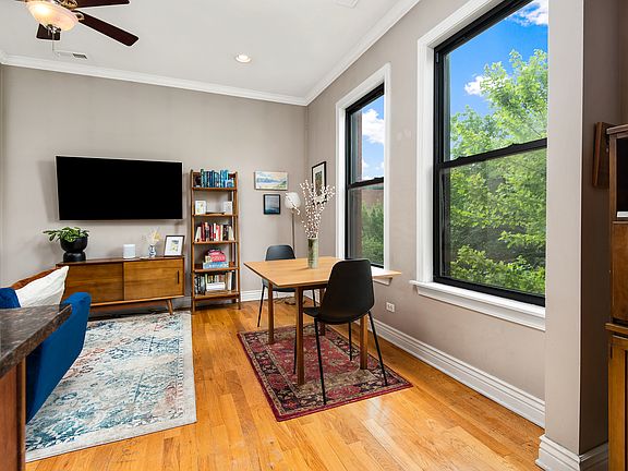 4th image of 1652 W Wabansia Ave #3