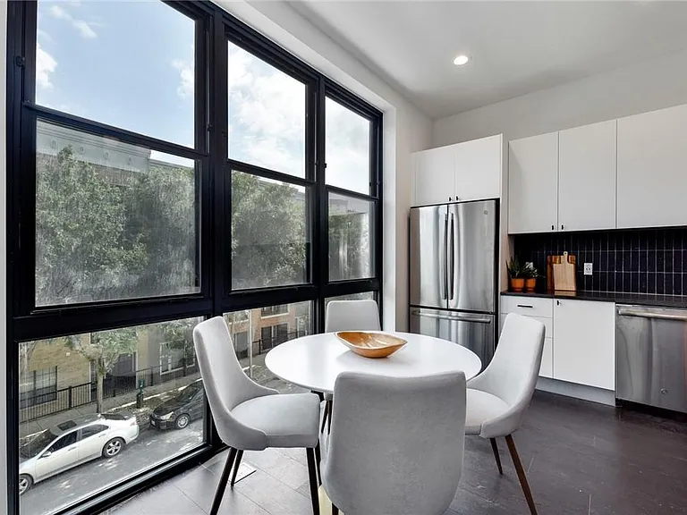 800 Embassy Dr #416 — Photo 3