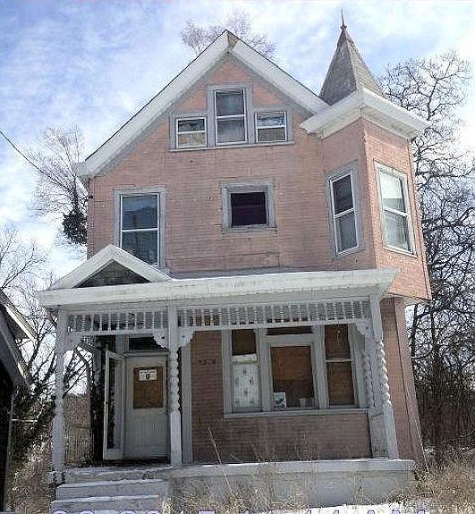 1st image of 3250 Gaff Ave