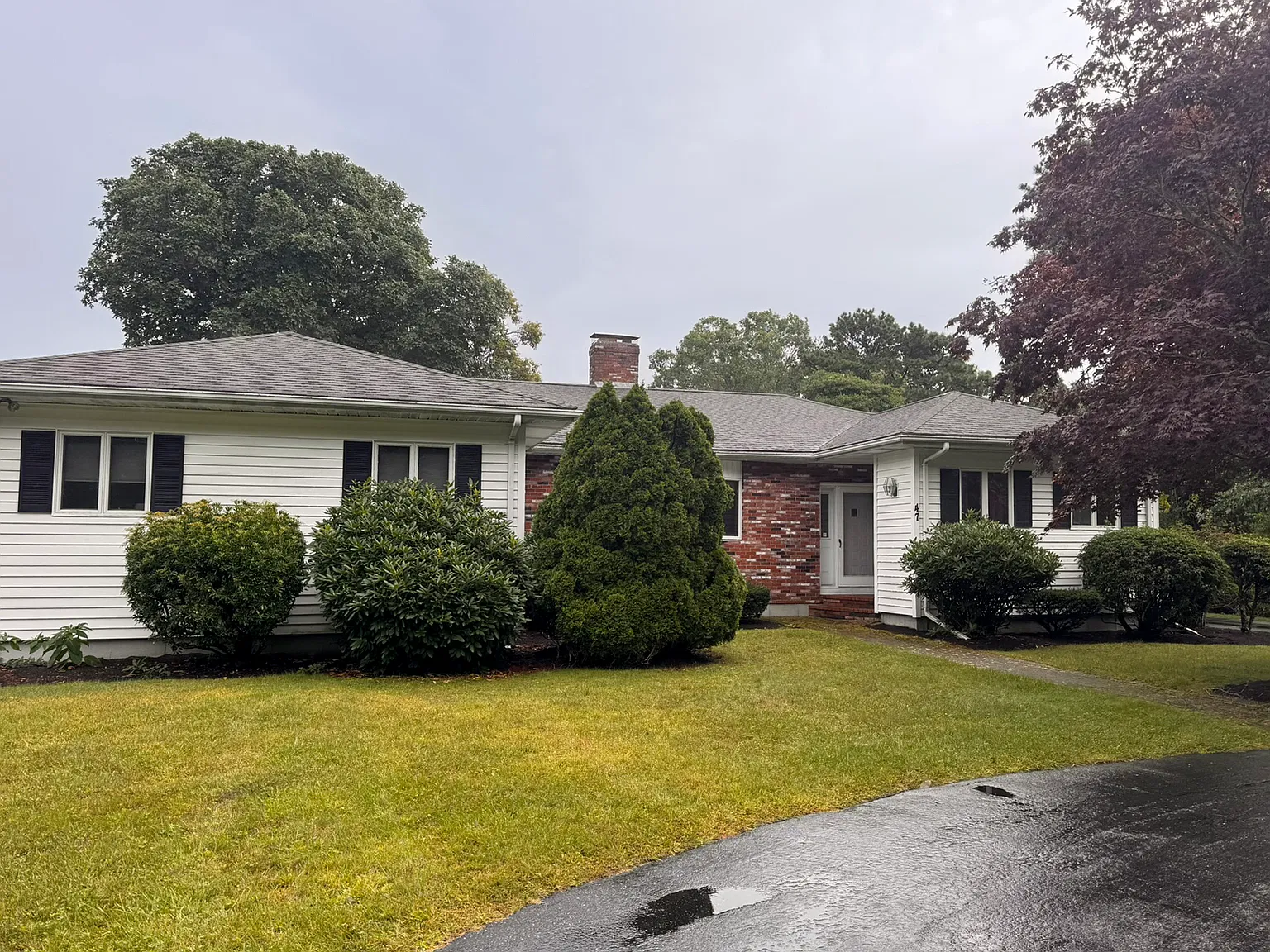 3 bed, 2.5 bath, 2003 sqft, $2,000 — Photo 1