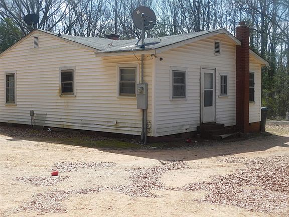 3rd image of 121 Taylor St