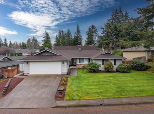 1270 Ford Ln, North Bend, OR 97459