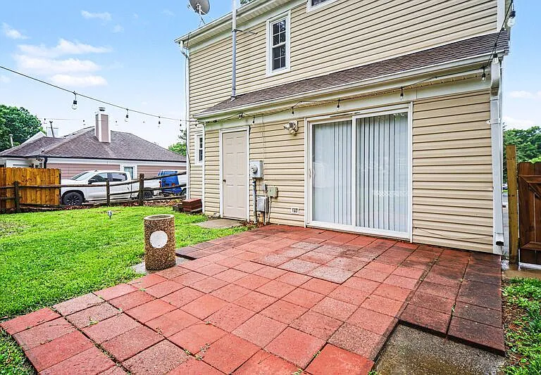 7601 Swedish Ivy Ln — Photo 26
