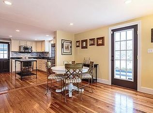 11 Birch Ln, Malden, MA 02148