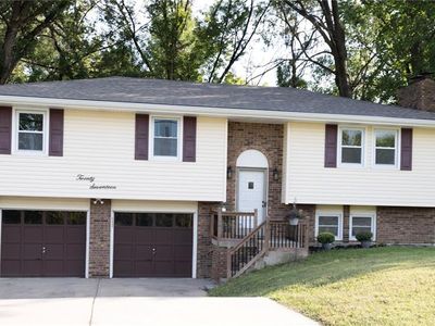 2017 Metropolitan Ave, Leavenworth, KS, 66048