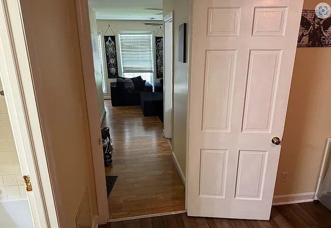 1 bed, 900 sqft, $1,000 — Photo 2