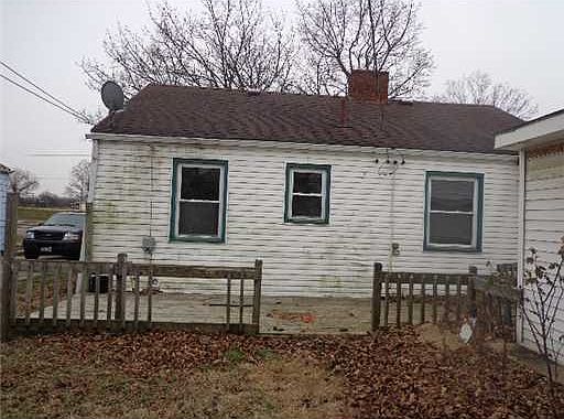 2nd image of 2413 Roosevelt Blvd