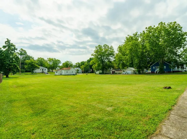 102 N Elm St, Rolla, MO 65401