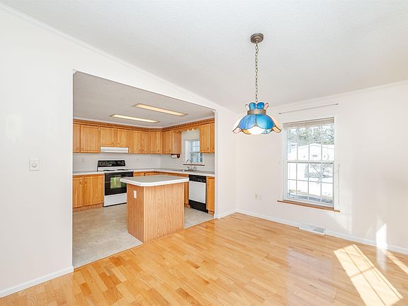 5th image of 153 Eagle Drive