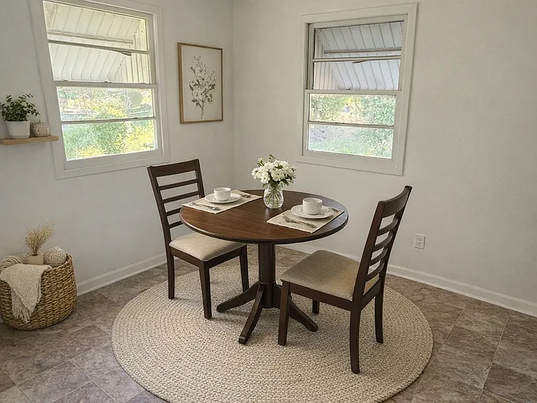 4028 Saint Charles Pl — Photo 2