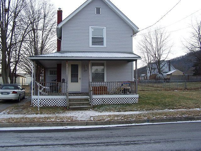2nd image of 125 Spruce St