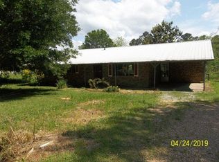 26 Kelly Ln, Seminary, MS 39479