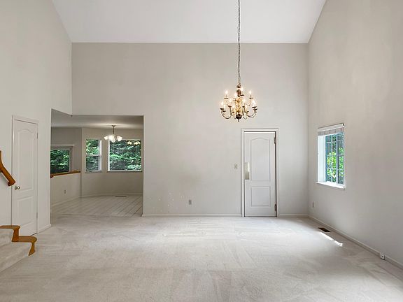 5th image of 324 Windchime Dr