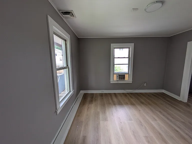 45 8th St #45 — Photo 4