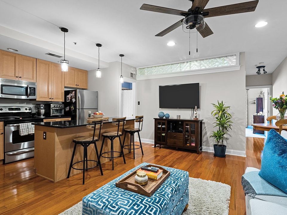1st image of 6 S Strawberry St APT 10