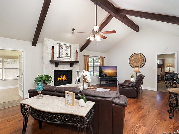 4th image of 19623 ENCINO KNOLL ST