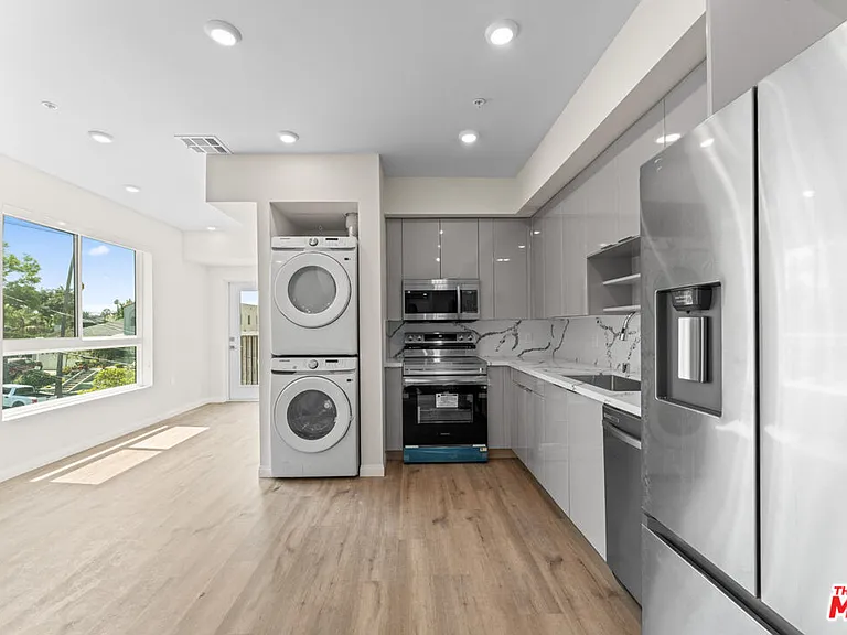 3105 Bellevue Ave #505 — Photo 7