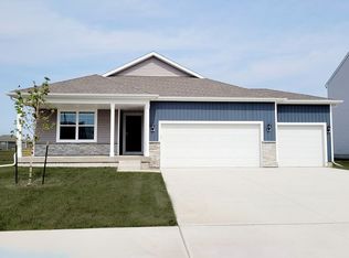1025 33rd St SE, Altoona, IA 50009