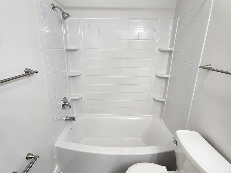 Orchard Village Apartments — Photo 120