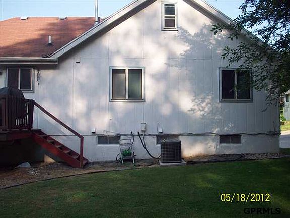 3rd image of 816 A St