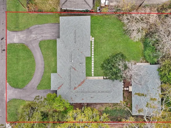 9313 Livernois Rd, Houston, TX 77080