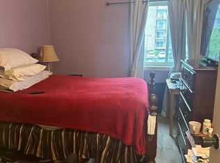 9802 Walker House Rd APT 4, Gaithersburg, MD 20886