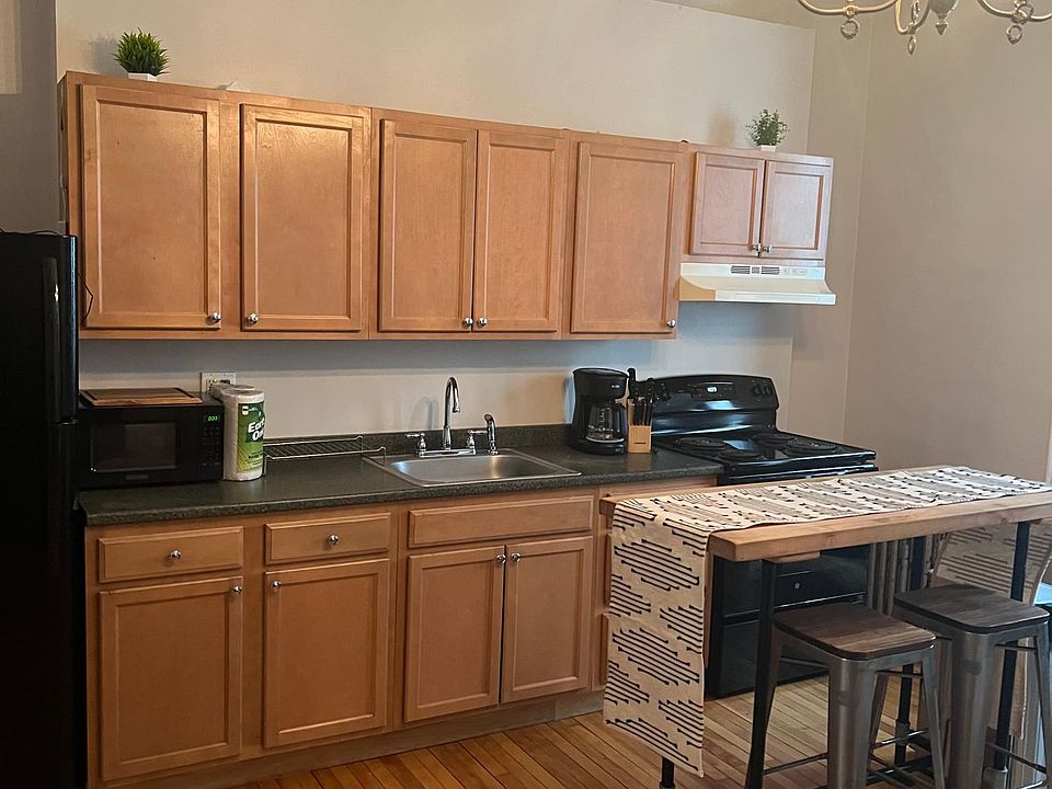 30 Deering St #2, Portland, ME 04101 | Zillow